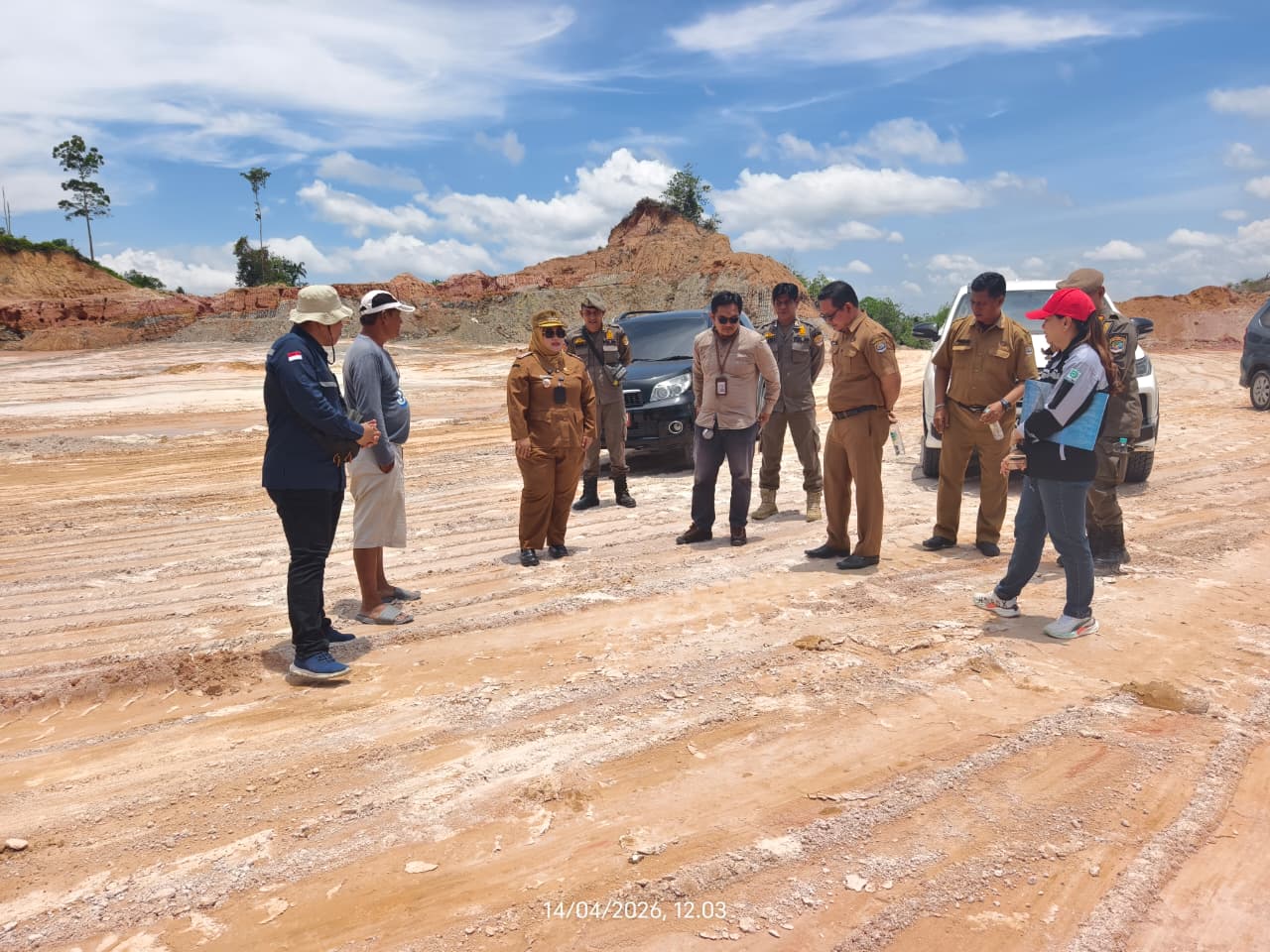 Peninjauan Lapangan Bersama Dinas ESDM Provinsi Kalimantan Utara, Terkait Dengan Banjir Material Galian C Di Kelurahan Juata Laut